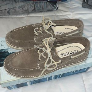 Men’s Sperry Topsider suede shoe